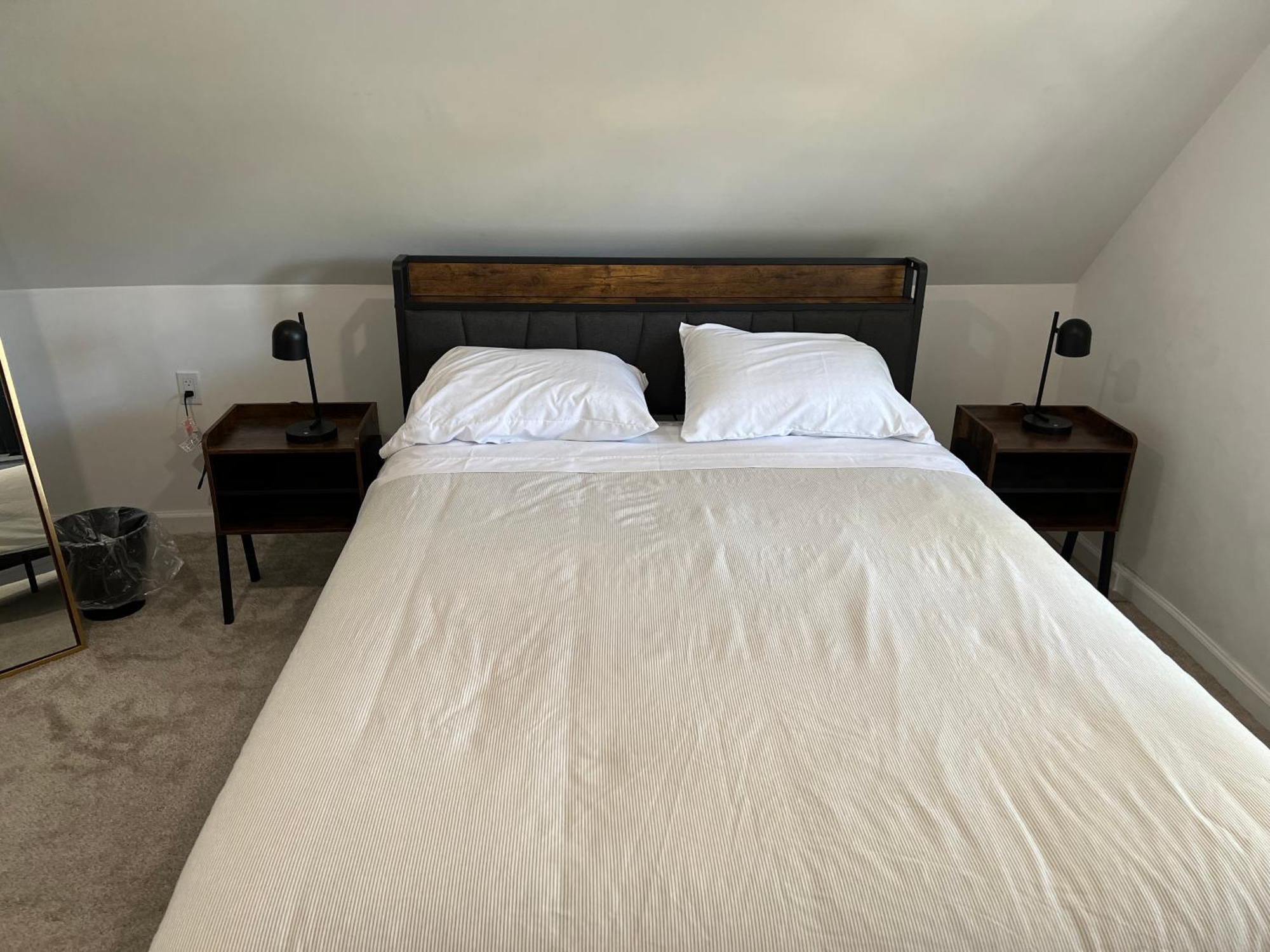 Modern & Cozy In Queens Near Train Station And Buses * Nova York